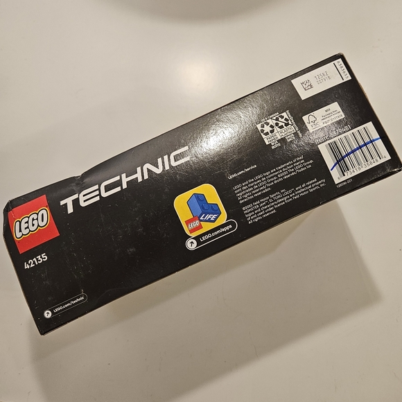 RetiredLEGO Technic Monster Jam El Toro Loco, 2 in 1 Pull Back Truck NEW - Picture 4 of 8